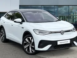 Glacier white metallic black Used 2023 VW ID.5 Pro Performance SUV | £26,732 (Fair price)