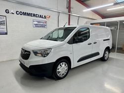 White Used 2022 Vauxhall Combo MPV | £11,475 (Good price)