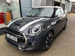 Grey Used 2019 Mini Cooper S Exclusive Hatchback | £15,990 (Good price)