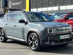 New 2025 Renault R4 Komfort Estate | £27,223