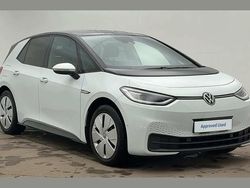 Glacier white metallic black Used 2022 VW ID.3 Pro Performance Hatchback | £15,990 (A bit pricey)