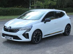 White Used 2024 Renault Clio V Techno Hatchback | £15,950 (Fair price)
