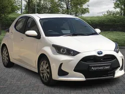 White Used 2023 Toyota Yaris Hybrid Hatchback | £16,750 (Good price)