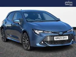 Blue Used 2020 Toyota Corolla Design Hatchback | £15,890 (Good price)