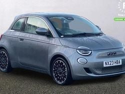 Used 2025 Fiat 500e La Prima Hatchback | £16,999 (Fair price)