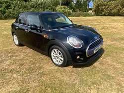 Black Used 2016 Mini Cooper D Hatch Hatchback | £7,495 (Fair price)