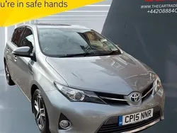 Used 2014 Toyota Auris Hybrid Hatchback | £7,988 (Fair price)