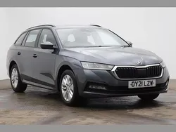 Quartz grey metallic Used 2021 Skoda Octavia SE First Edition Estate | £17,480 (Fair price)