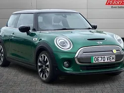 Used 2025 Mini Cooper Exclusive Hatchback | £12,250 (Fair price)