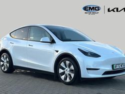 White Used 2022 Tesla Model Y Long Range AWD SUV | £25,895 (Fair price)