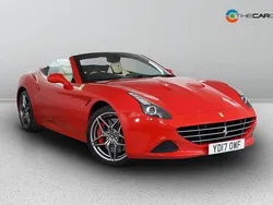 Red Used 2017 Ferrari California Cabriolet | £89,975 (Expensive)