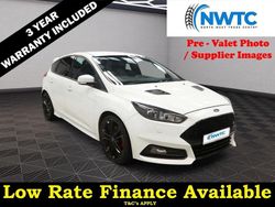 White Used 2015 Ford Focus ST Hatchback | £10,595 (Fair price)
