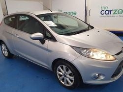 Silver Used 2011 Ford Fiesta Zetec Hatchback | £1,999 (Good price)