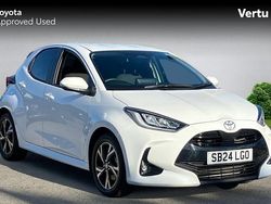 White Used 2024 Toyota Yaris Hybrid Design Hatchback | £19,776 (Fair price)