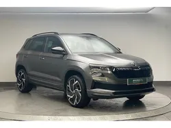 Graphite grey metallic Used 2023 Skoda Karoq SportLine SUV | £26,563 (Fair price)