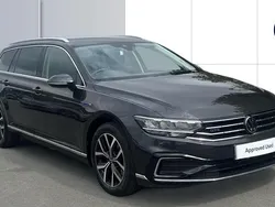 Used 2024 VW Passat GTE Estate | £21,367 (Fair price)