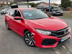 Red Used 2019 Honda Civic SE Hatchback | £8,995 (Expensive)