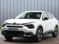 White Used 2024 Citroën C4 PureTech SUV | £18,750 (Fair price)