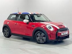 Red Used 2021 Mini Cooper S Classic Hatchback | £16,499 (Super price)