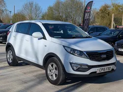 White Used 2015 Kia Sportage 2 SUV | £5,685 (Good price)