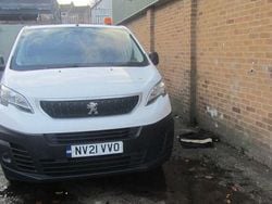 White Used 2021 Peugeot Expert Van | £8,495 (Good price)
