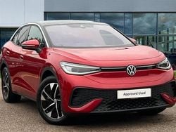 Kings red premium metallic / black Used 2024 VW ID.5 Pro SUV | £28,021 (Fair price)