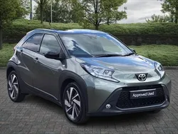 Cardamom green Used 2022 Toyota Aygo Hatchback | £11,999 (Fair price)