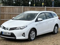 Used 2015 Toyota Auris Touring Sports Estate | £8,600 (Good price)