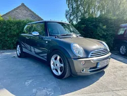 Grey Used 2006 Mini Cooper Hatch Hatchback | £2,495 (Expensive)