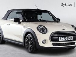 White Used 2020 Mini Cooper Exclusive Hatchback | £19,000 (Fair price)