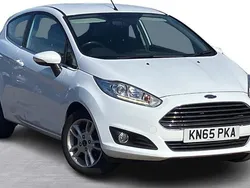 Frozen white Used 2015 Ford Fiesta Zetec Hatchback | £4,675 (Fair price)