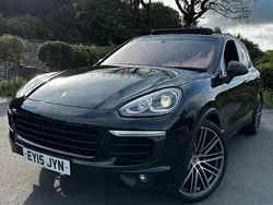Black Used 2015 Porsche Cayenne S E-Hybrid SUV | £17,999 (Fair price)
