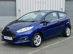 Blue Used 2016 Ford Fiesta Zetec Hatchback | £4,300 (Good price)
