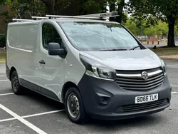 Silver Used 2016 Vauxhall Vivaro Van | £6,995 (Fair price)