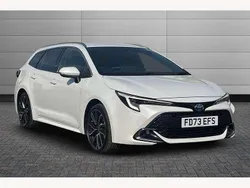 White Used 2023 Toyota Corolla Sport Estate | £26,050 (Fair price)