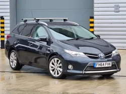Grey Used 2015 Toyota Auris Hybrid Estate | £6,995 (Fair price)
