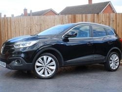 Black Used 2017 Renault Kadjar Signature SUV | £7,950 (Fair price)