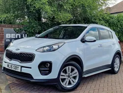 White Used 2016 Kia Sportage 2 SUV | £10,290 (Fair price)