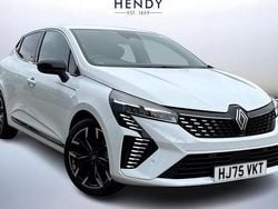 Diamond black New 2025 Renault Clio V Esprit Alpine Hatchback | £19,999 (Good price)