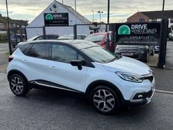 White black Used 2019 Renault Captur GT-Line SUV | £8,495 (Fair price)