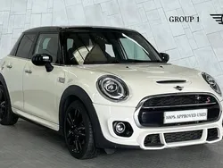 White Used 2019 Mini Cooper S Hatch Hatchback | £17,990 (Fair price)