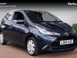 Blue Used 2016 Toyota Aygo X-play Hatchback | £6,335 (Fair price)