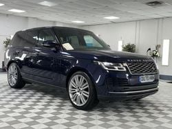 Blue Used 2020 Land Rover Range Rover Vogue SE SUV | £34,991 (Fair price)