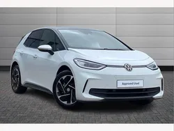 Glacier white with black roof New 2025 VW ID.3 Pro Hatchback | £27,360