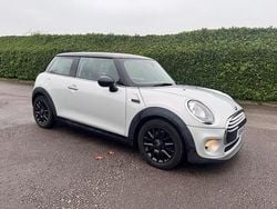 Silver Used 2014 Mini Cooper D Hatch Hatchback | £4,500 (Good price)