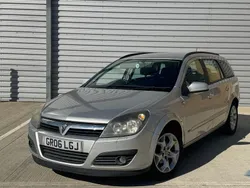 Silver Used 2006 Vauxhall Astra Estate | £990 (Fair price)