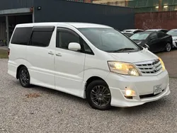White Used 2005 Toyota Alphard MPV | £4,995