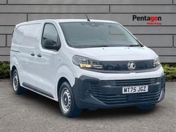 Kaolin white New 2025 Vauxhall Vivaro Van | £22,490 (Fair price)