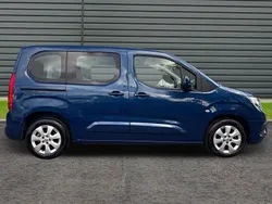 Blue Used 2020 Vauxhall Combo S MPV | £15,499 (Fair price)