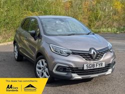 Grey Used 2018 Renault Captur Signature SUV | £8,250 (Fair price)